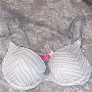 Victoria Secret Push Up Bra